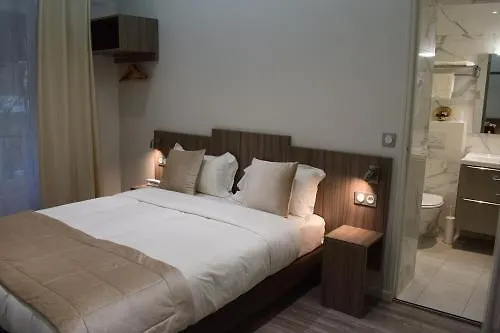 Hotel Puy De Dome Paris