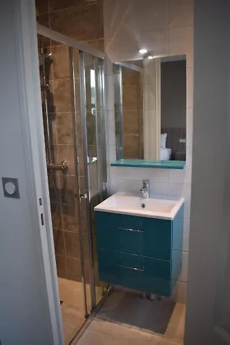 Hotel Puy De Dome Paris
