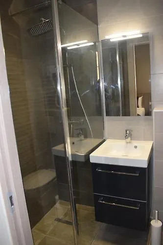 Puy De Dome Hotel Paris