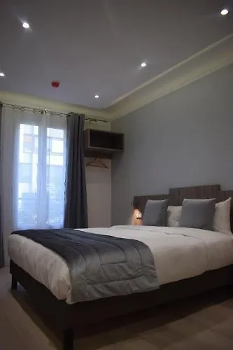 Hotel Puy De Dome 3*